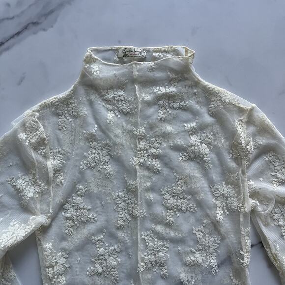 Free People Lady Lux Layering Lace Top Evening Creme Size XS Sheer fairy grunge - Picture 7 of 10